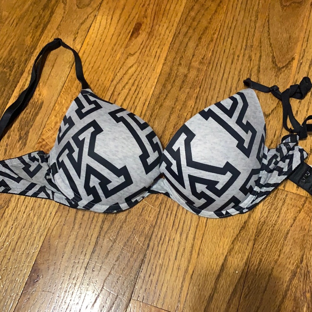 victoria’s secret PINK push-up bra size 32C